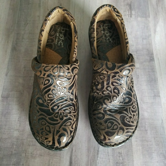 Born Shoes - Born Slip On Patterned Clogs